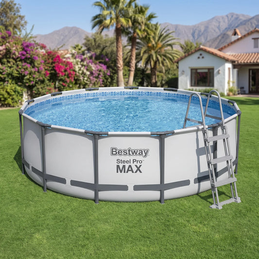 Piscina Bestway Steel Pro MAX Redonda 3,96 x 1,22 m armada en un patio con la cordillera de fondo