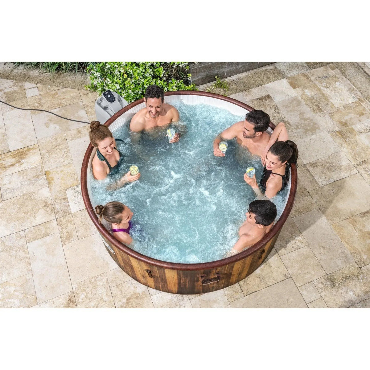 Spa Inflable Bestway Helsinki EnergySense Smart 5-7 Personas en uso