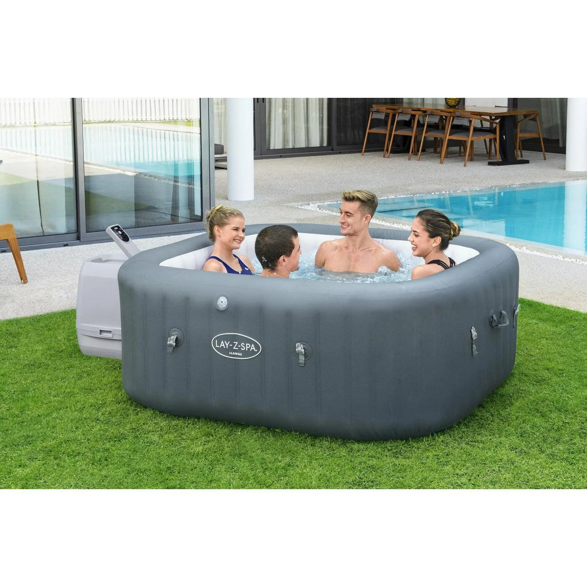 Spa Inflable Bestway Lay-Z-Spa Hawaii HydroJet Pro 4-6 Personas en uso