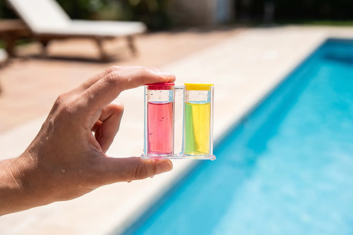 pH de la piscina: cómo subirlo, bajarlo y medirlo