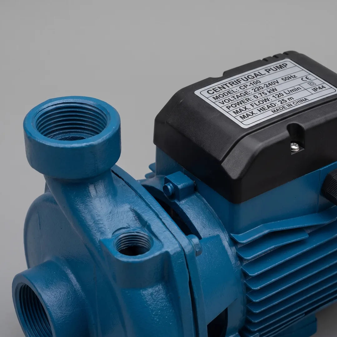 Bomba Centrífuga Bestflow BTCm 75 1.0HP 220V — detalle del motor y roscas