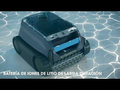 Zodiac Freedom OF 42 iQ, limpiafondos sin cables, limpiando una piscina