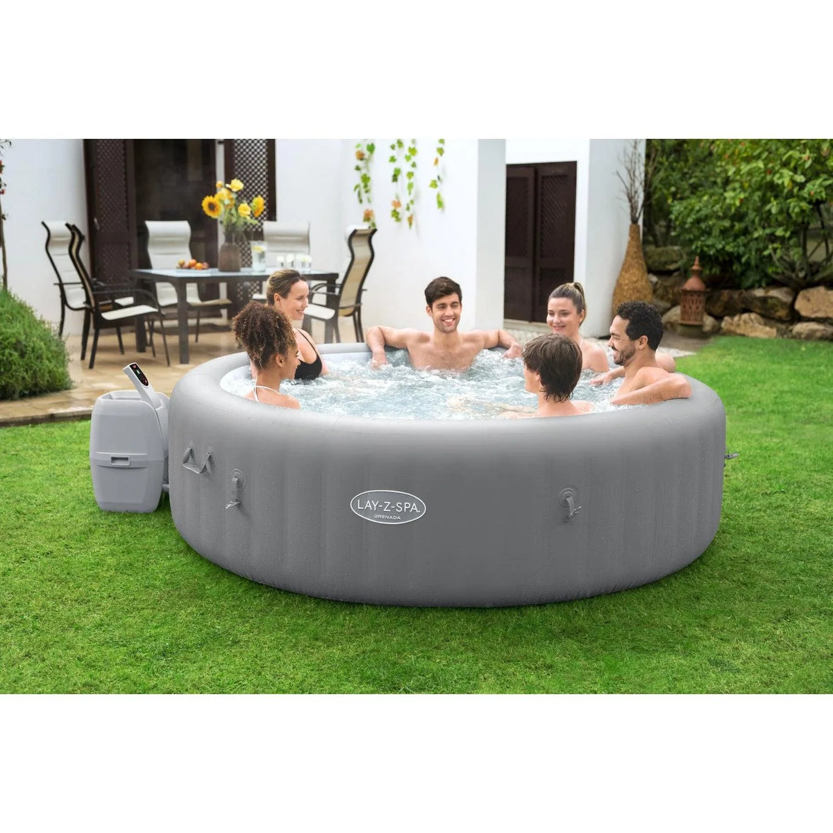 Spa Inflable Bestway Lay-Z-Spa Grenada AirJet 6-8 Personas en uso
