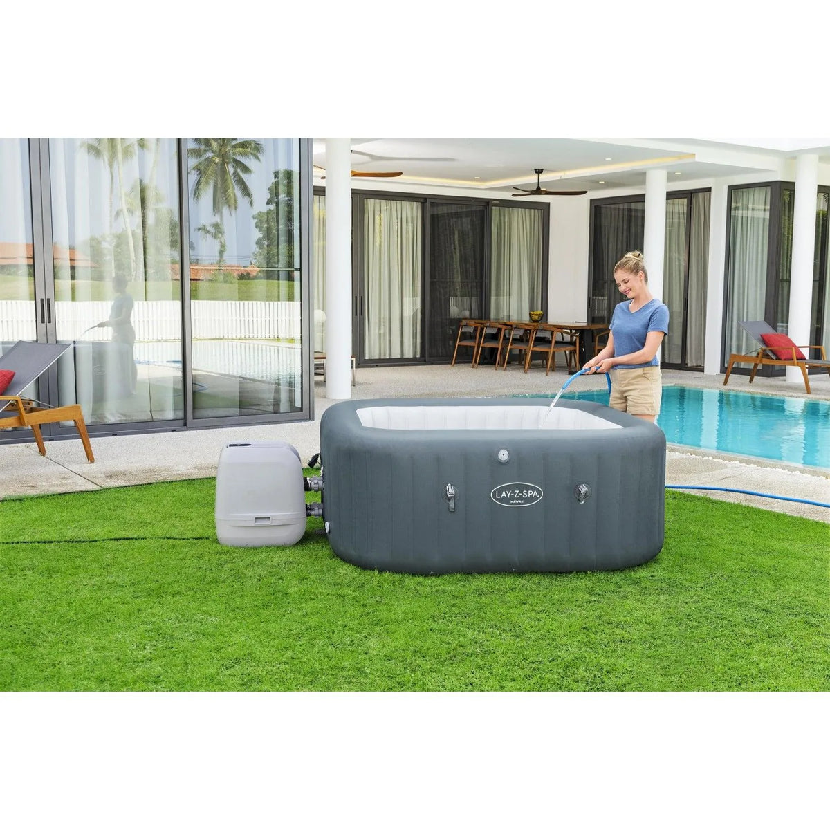Spa Inflable Bestway Lay-Z-Spa Hawaii HydroJet Pro 4-6 Personas en uso