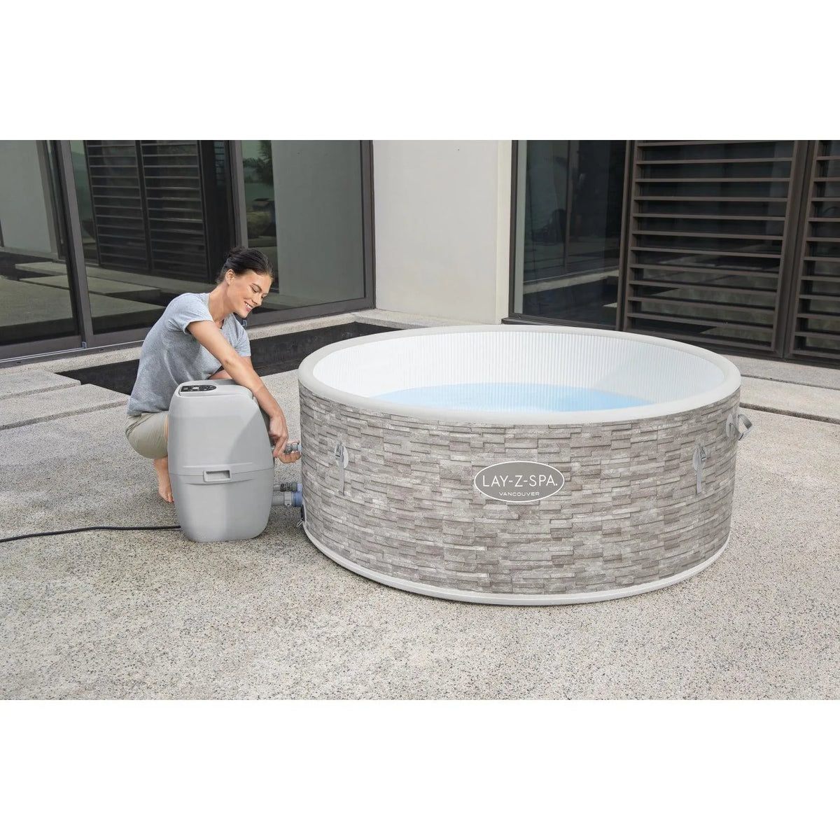 Spa Inflable Bestway Lay-Z-Spa Vancouver AirJet Plus 3-5 Personas en uso
