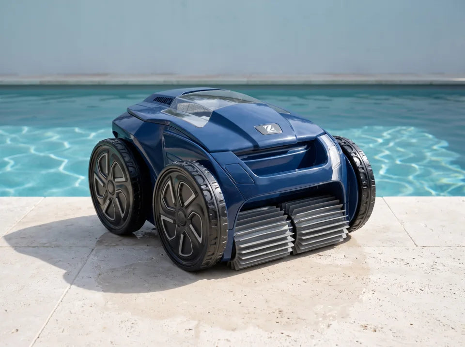 Zodiac Alpha RA 6700 iQ junto a una piscina